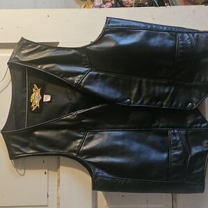 UNIVERSAL RIDER Black Leather, Front Button Vest,